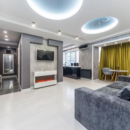 Luxrent Apartments on Lesi Ukrainki - Kiev Extérieur photo