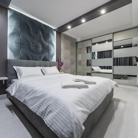 Luxrent Apartments on Lesi Ukrainki - Kiev Extérieur photo