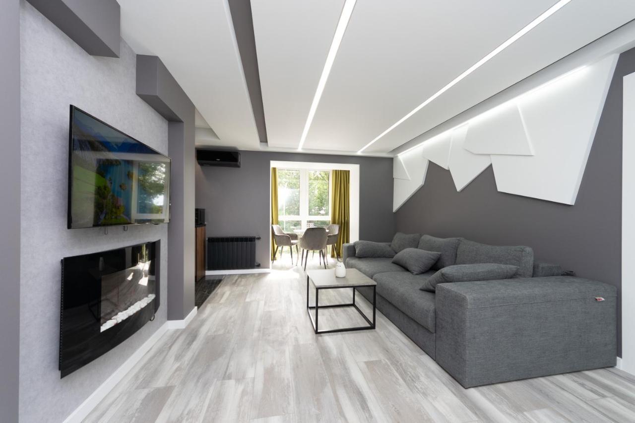Luxrent Apartments on Lesi Ukrainki - Kiev Extérieur photo