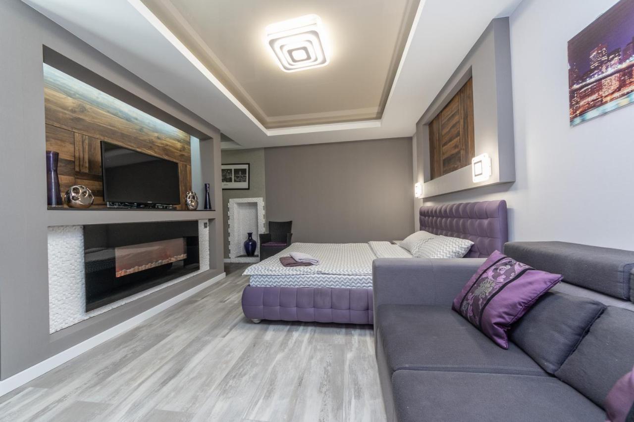 Luxrent Apartments on Lesi Ukrainki - Kiev Extérieur photo