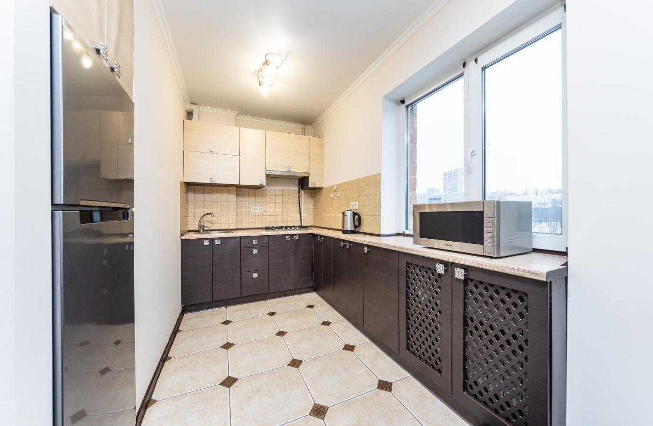 Luxrent Apartments on Lesi Ukrainki - Kiev Extérieur photo