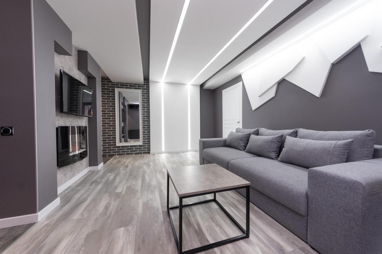 Luxrent Apartments on Lesi Ukrainki - Kiev Extérieur photo