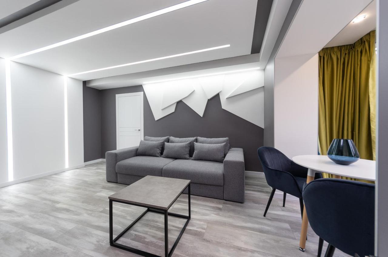 Luxrent Apartments on Lesi Ukrainki - Kiev Extérieur photo