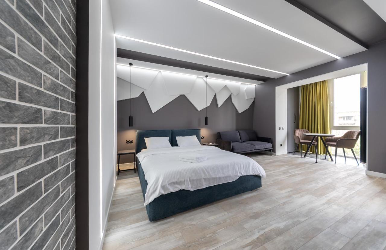 Luxrent Apartments on Lesi Ukrainki - Kiev Extérieur photo
