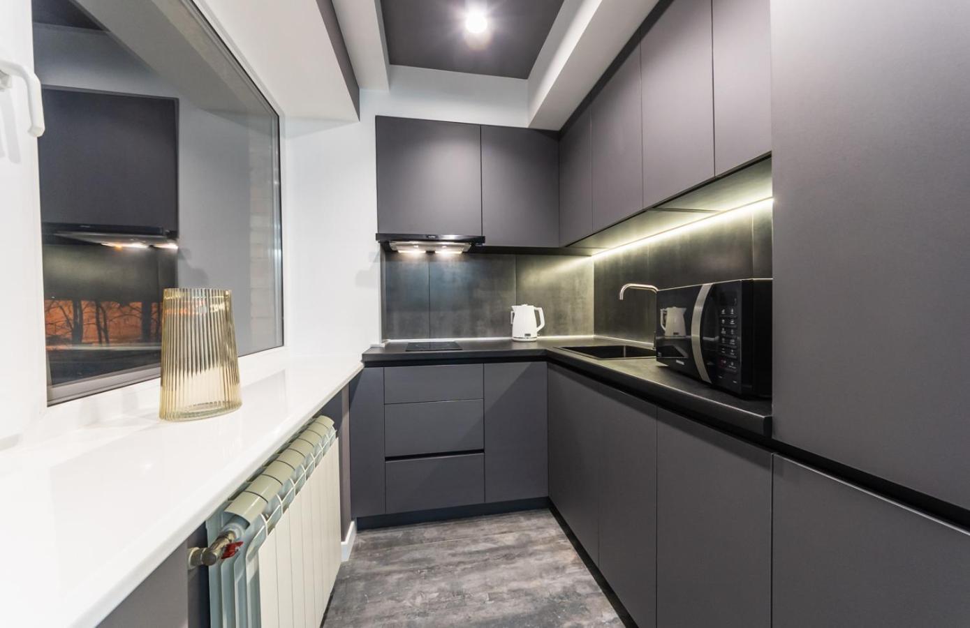 Luxrent Apartments on Lesi Ukrainki - Kiev Extérieur photo