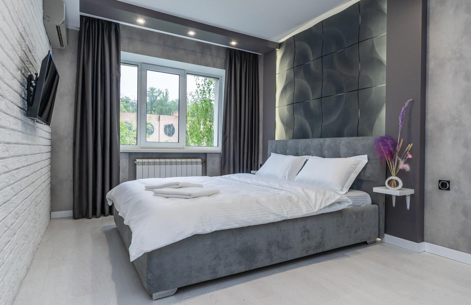 Luxrent Apartments on Lesi Ukrainki - Kiev Extérieur photo