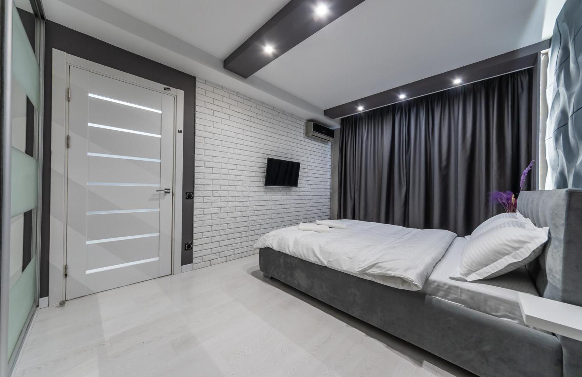 Luxrent Apartments on Lesi Ukrainki - Kiev Extérieur photo